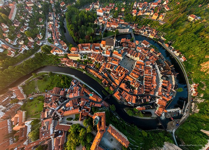 Foto aérea de Cesky Krumlov en la República Checa