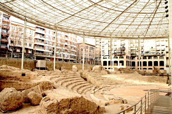 ruinas del teatro romano de zaragoza