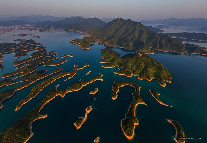 Lago Qiandaohu en Hangzhou en China