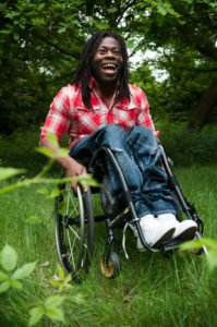 Consejos de viaje para discapacitados del paralímpico Ade Adepitan