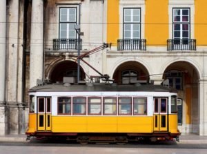 Lisboa con amigas: planifica la escapada perfecta