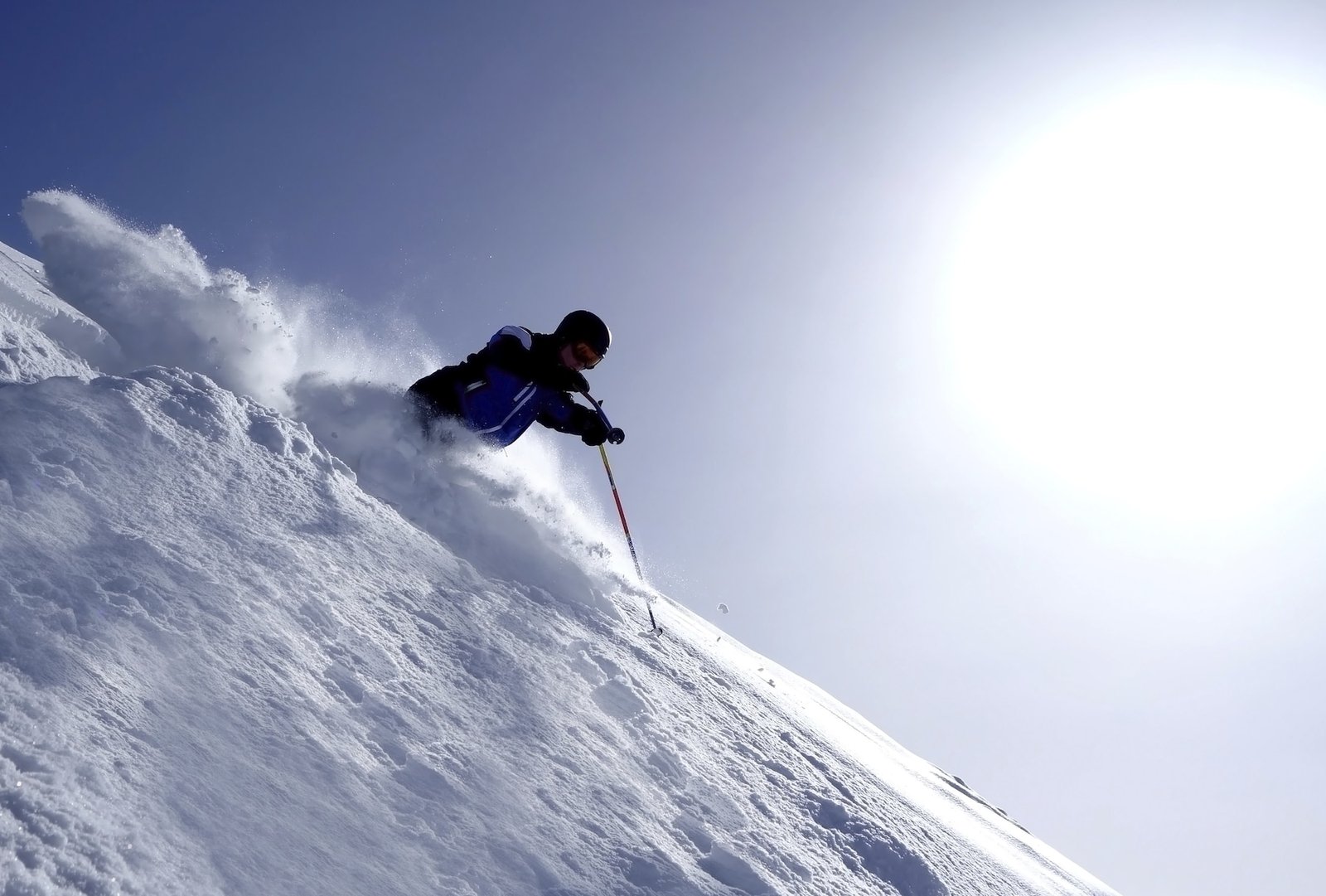 Practicar esquí en una de las montañas más altas de España no tiene precio